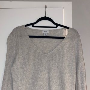Oversized v-neck sweater